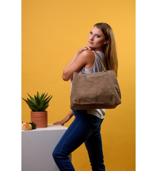 Бежова велурена чанта 181121-5 от Popov.Fashion